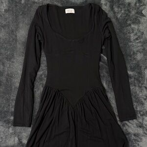 Elegant Black Long Sleeve Dress